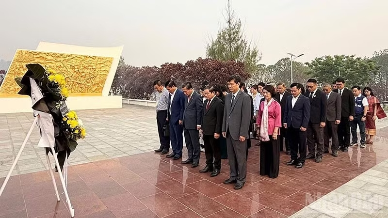 Chuỗi hoạt động tri ân các Anh hùng liệt sĩ Việt Nam-Lào