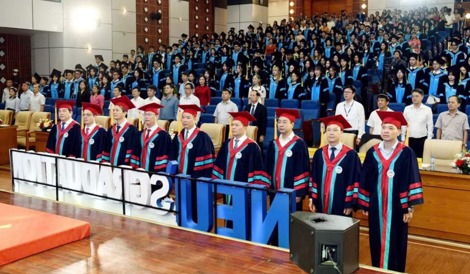 Ban hành quy định chuẩn nghề nghiệp giảng viên đại học