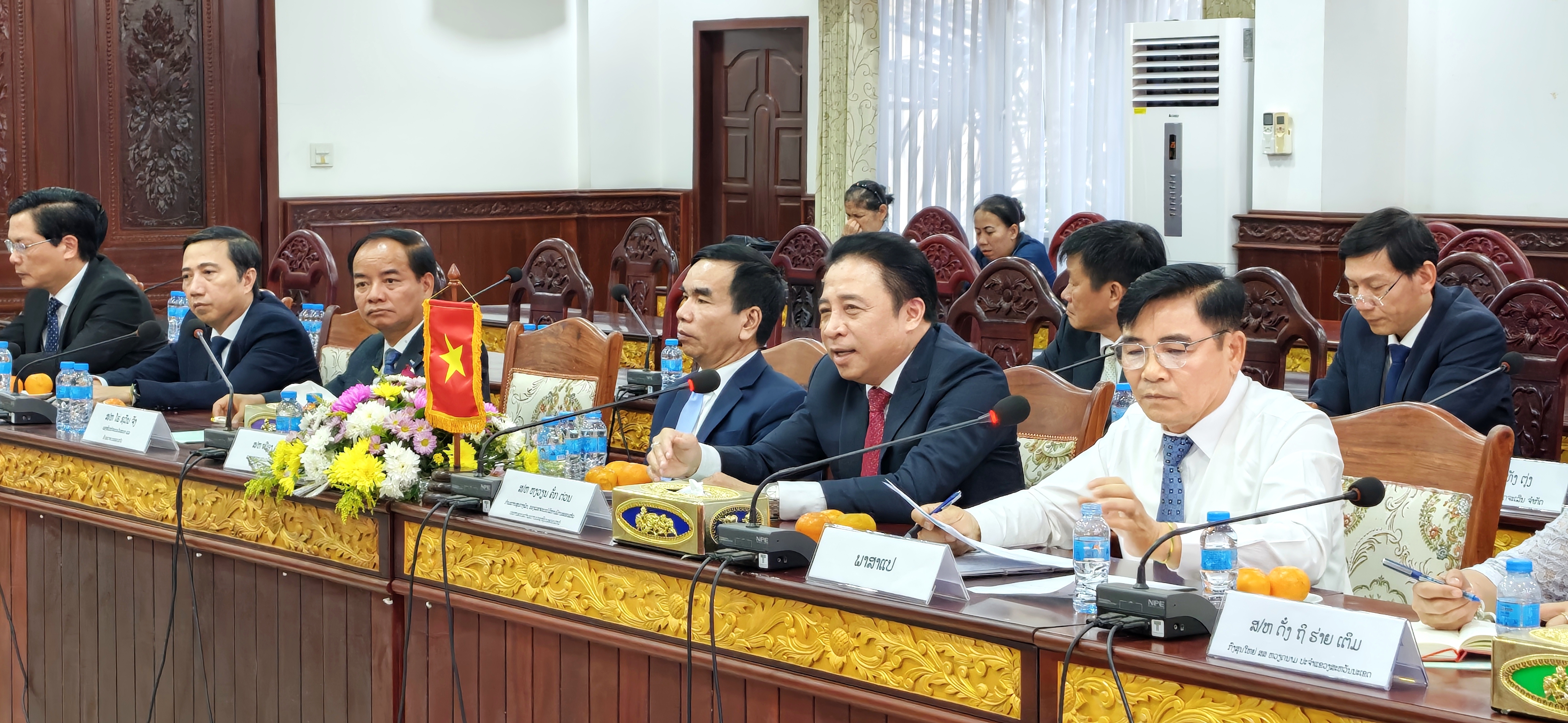 Thắm tình hữu nghị Huế - Savannakhet