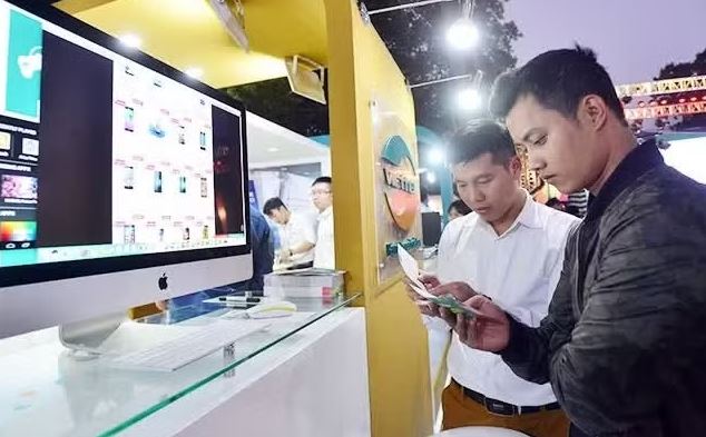 Miễn hóa đơn điện tử cho bán hàng trên sàn có tạo khoảng trống quản lý