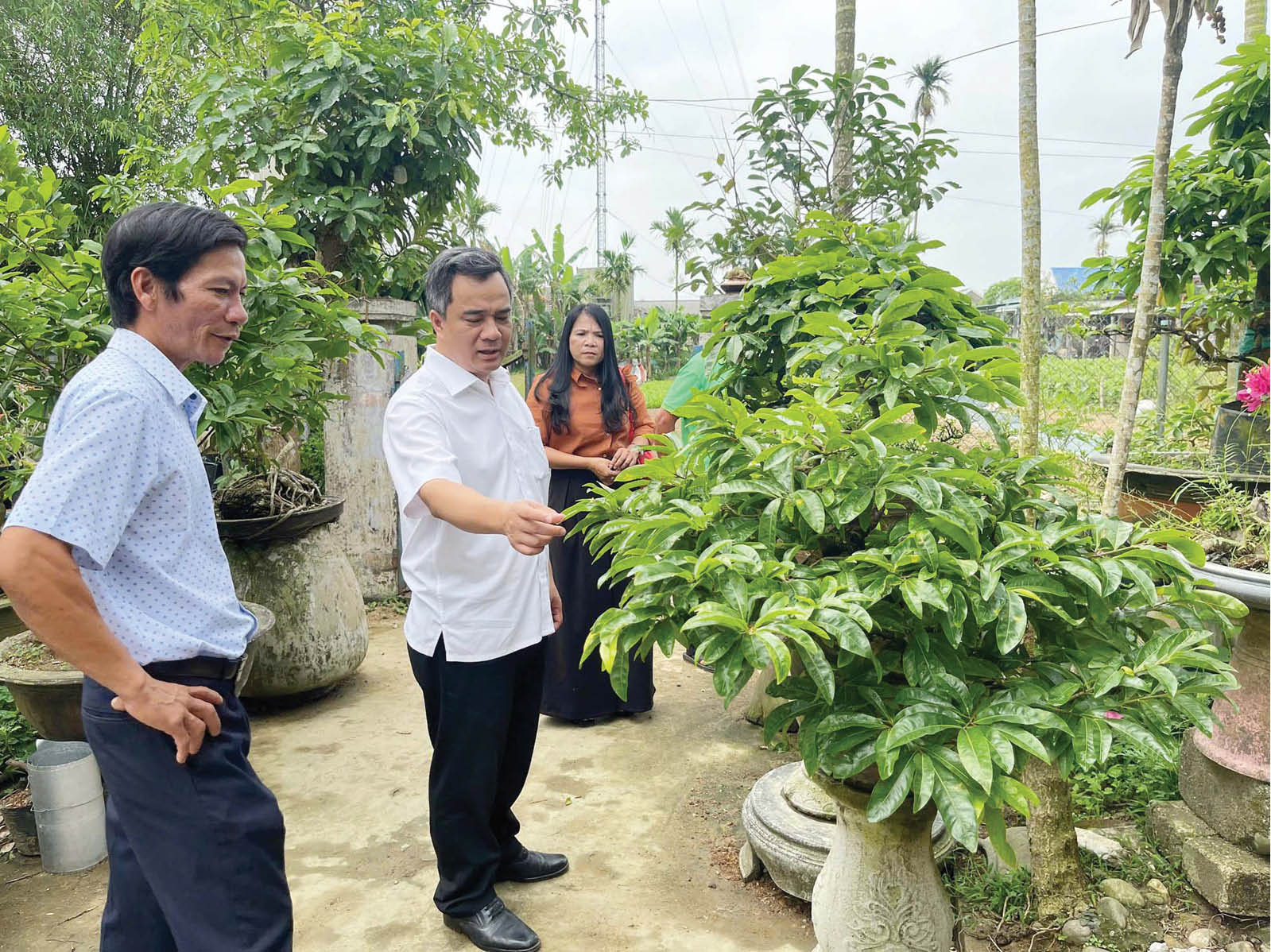 Cầu nối giữa nông dân với các cấp chính quyền