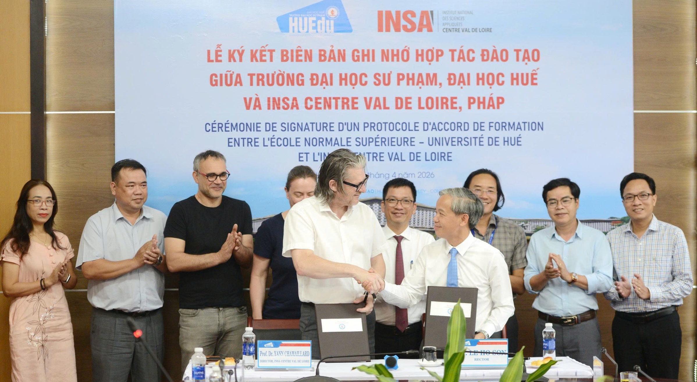 Ký kết hợp tác đào tạo giữa Trường Đại học Sư phạm và Trường INSA Centre Val de Loire