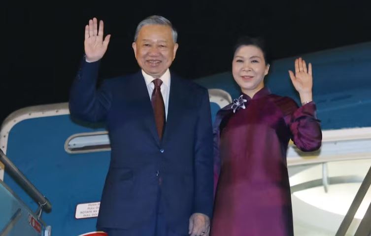 Tổng Bí thư, Chủ tịch nước Tô Lâm và phu nhân lên đường thăm cấp Nhà nước đến Trung Quốc