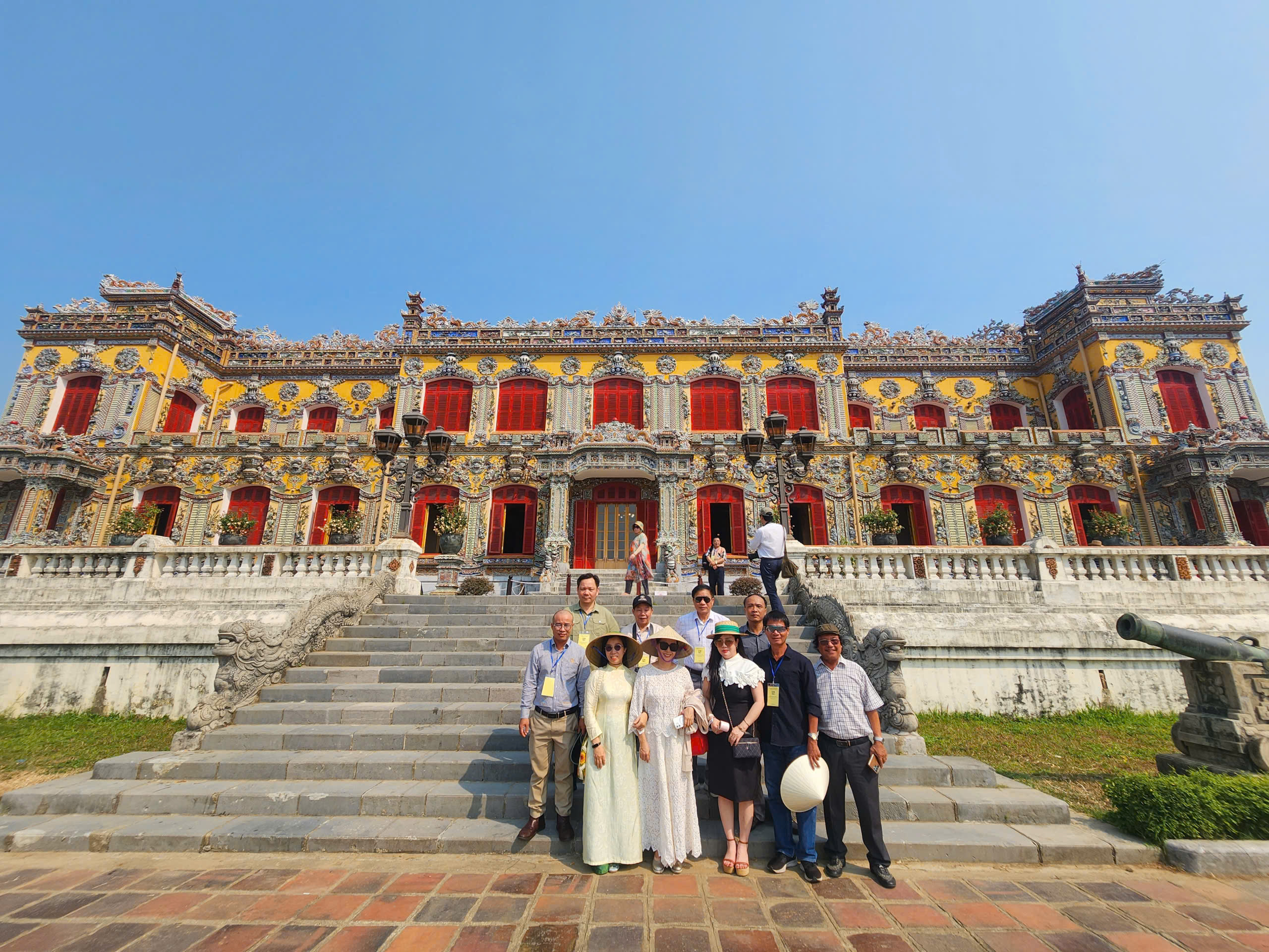 Khai mạc trại sáng tác văn học “Huế quyến rũ”