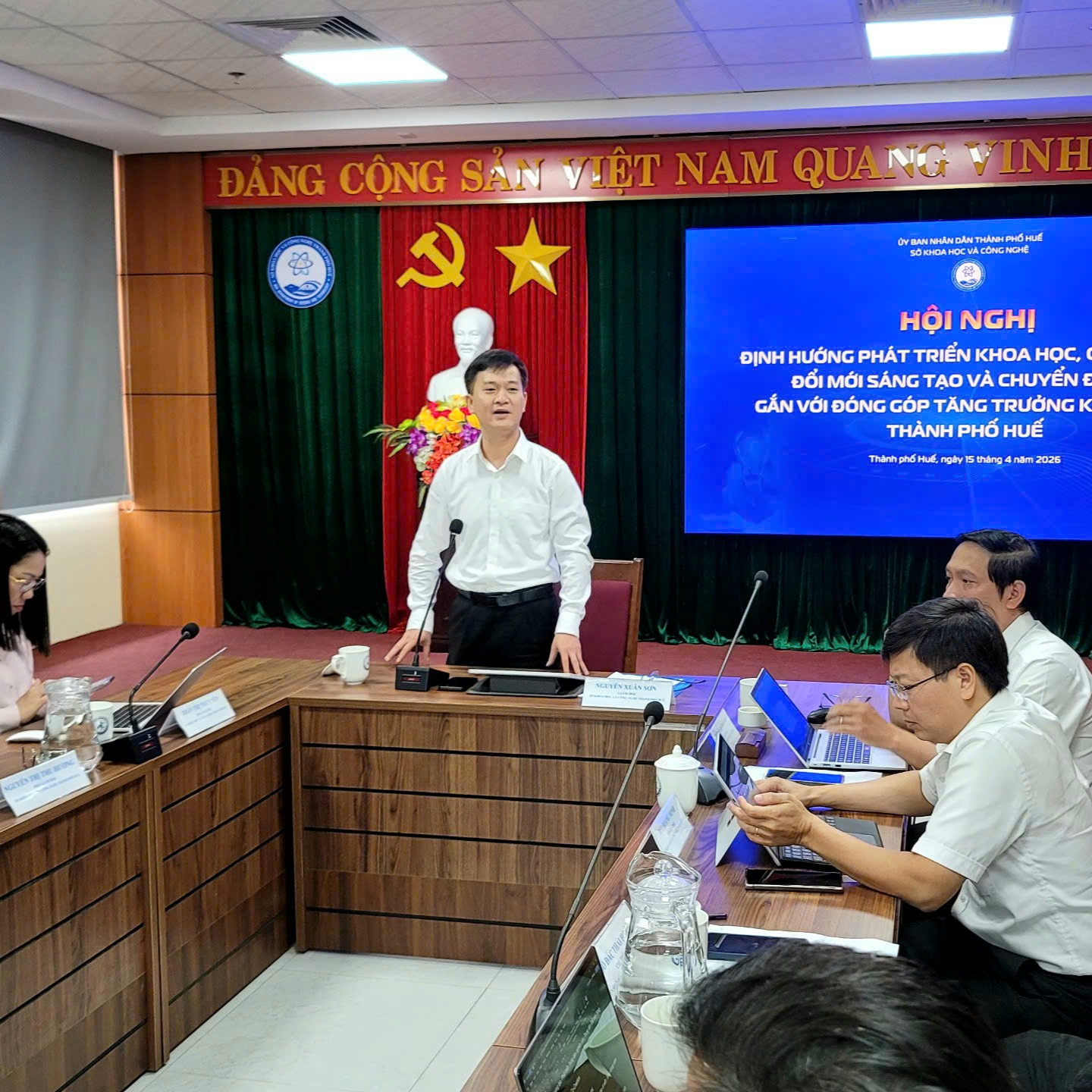 Phát triển khoa học, công nghệ, đổi mới sáng tạo và chuyển đổi số gắn với tăng trưởng kinh tế