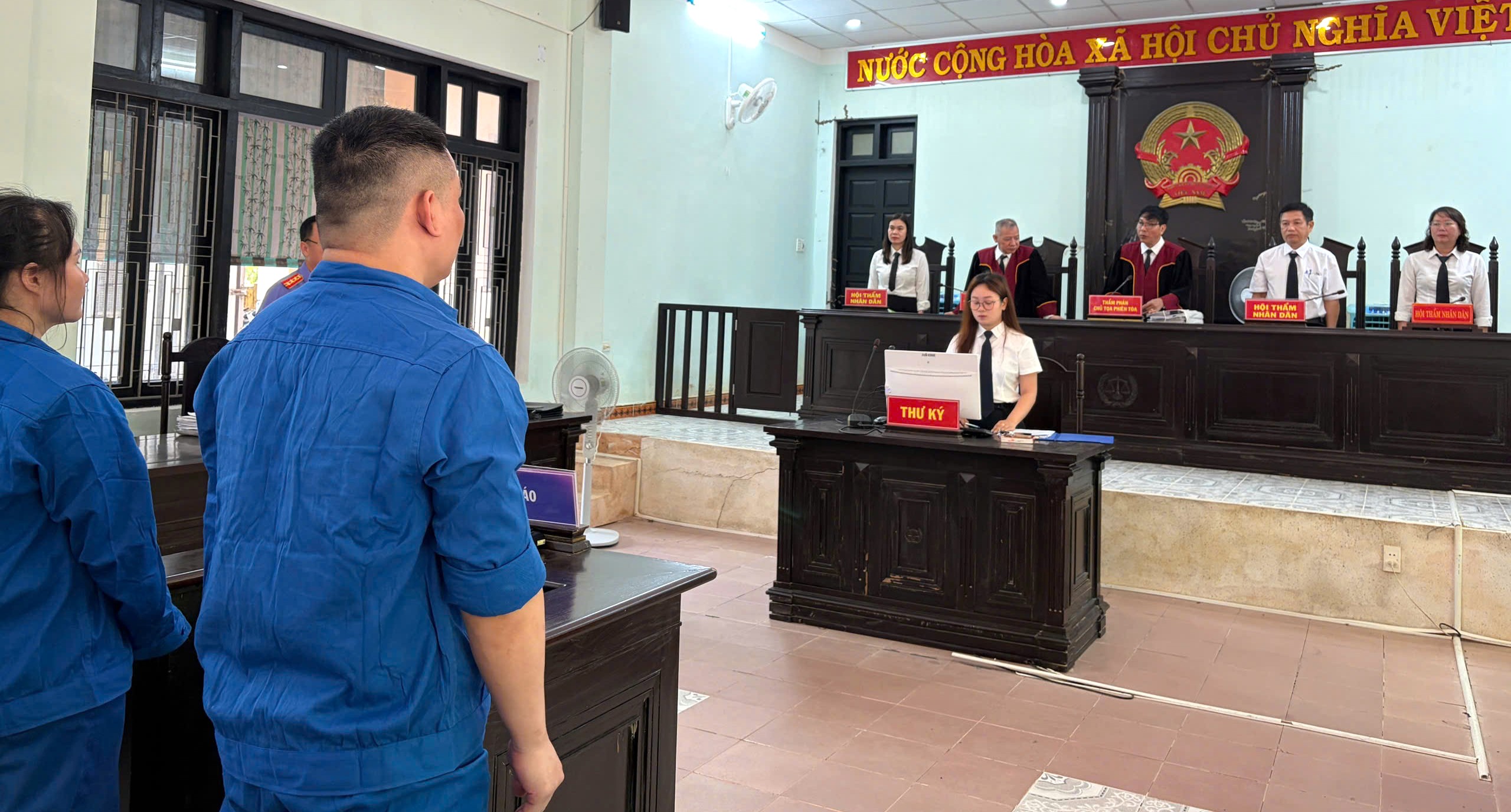 Vẽ dự án “ma”, rao bán đất nông nghiệp, cặp đôi lĩnh án nghiêm khắc