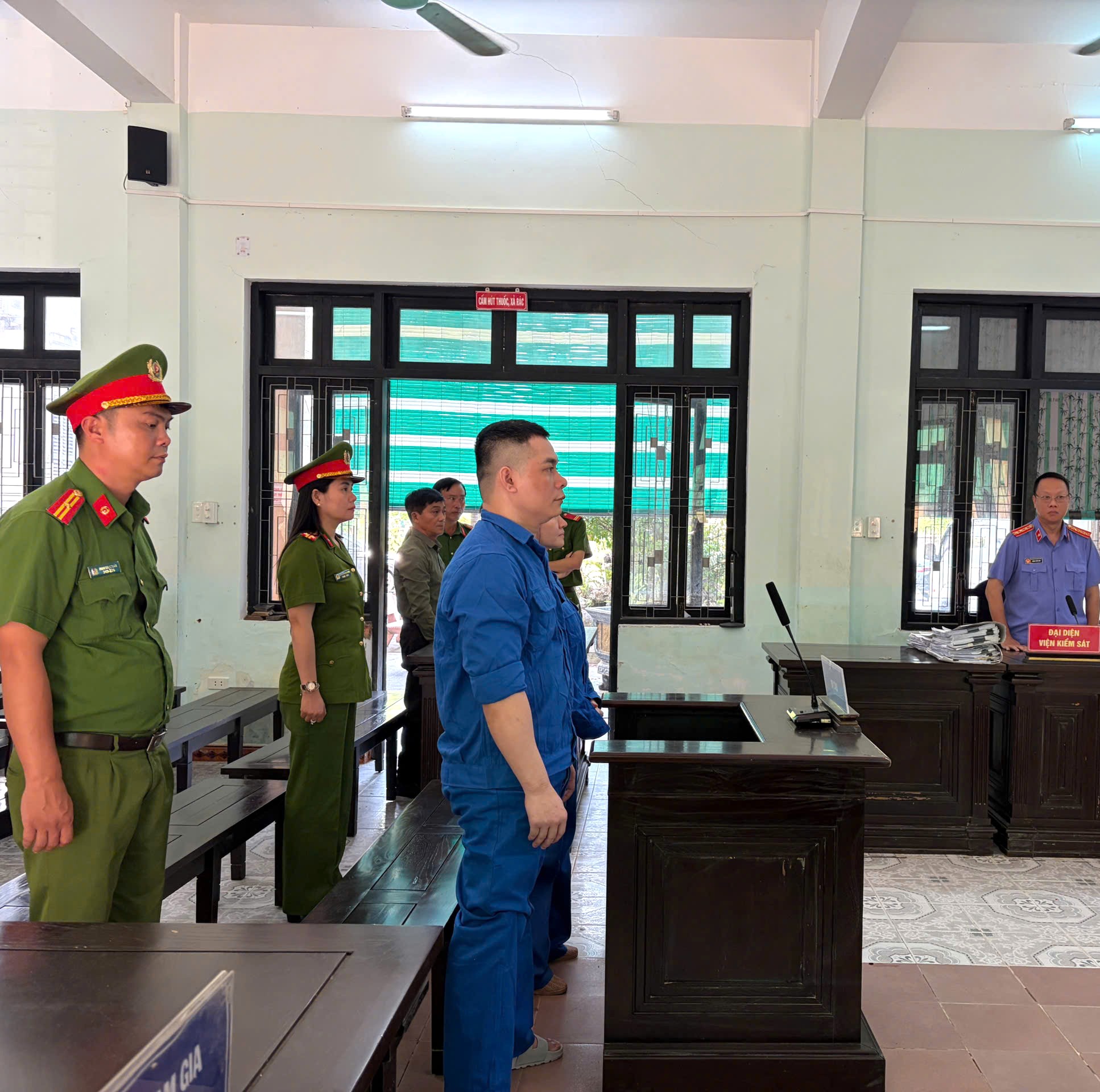 Vẽ dự án “ma”, rao bán đất nông nghiệp, cặp đôi lĩnh án nghiêm khắc