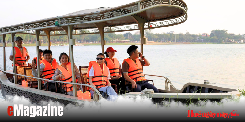 Khơi thông du lịch đường thủy xứ Huế