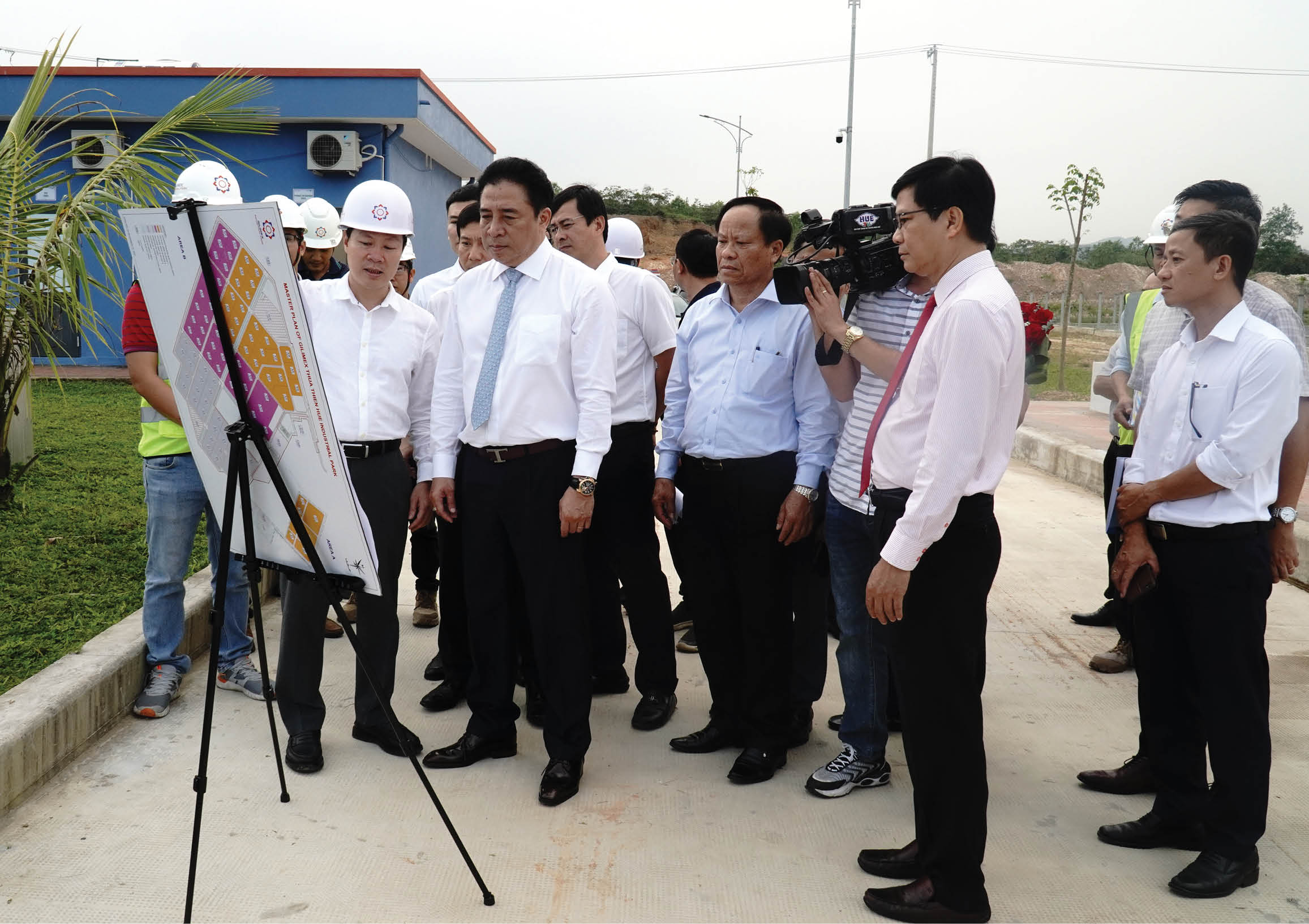 Hoàn thiện hạ tầng khu công nghiệp, thu hút nhà đầu tư thứ cấp