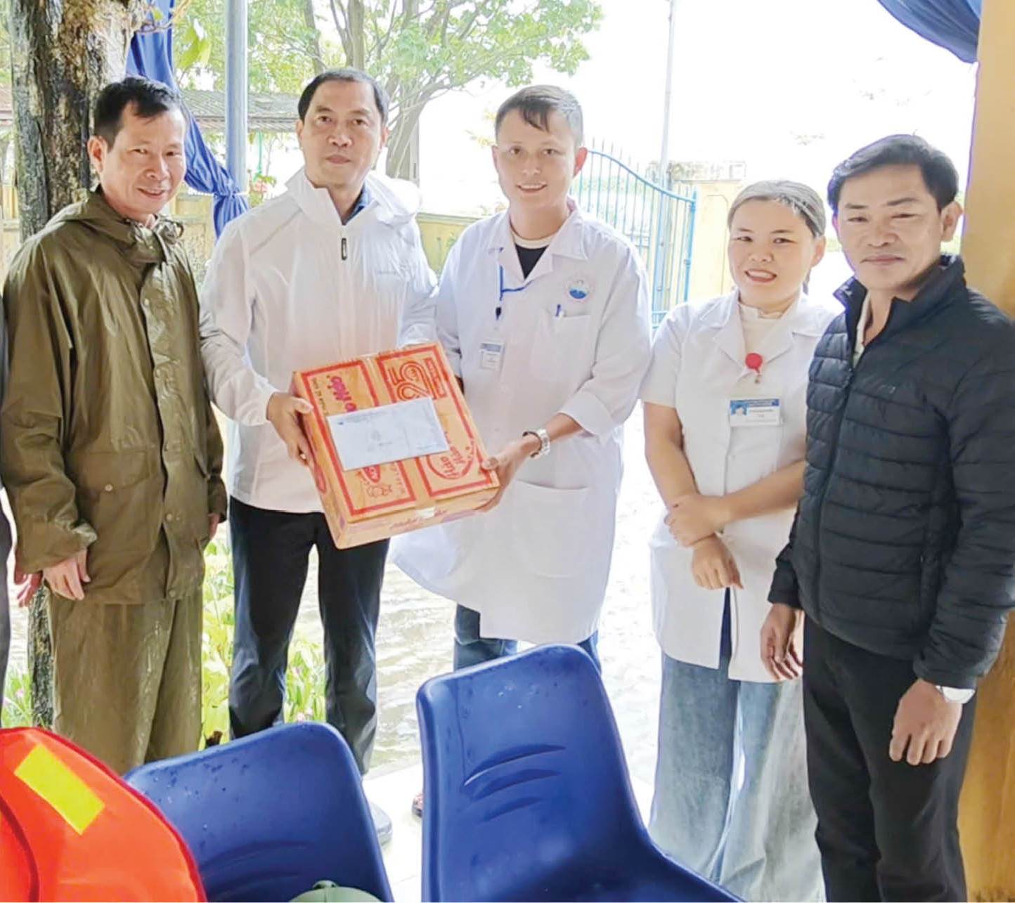 Yêu thương dài theo tháng năm