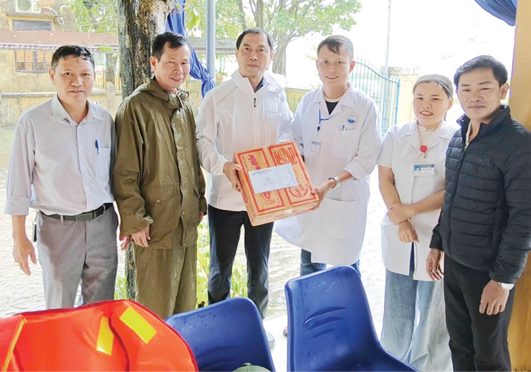 Yêu thương dài theo tháng năm