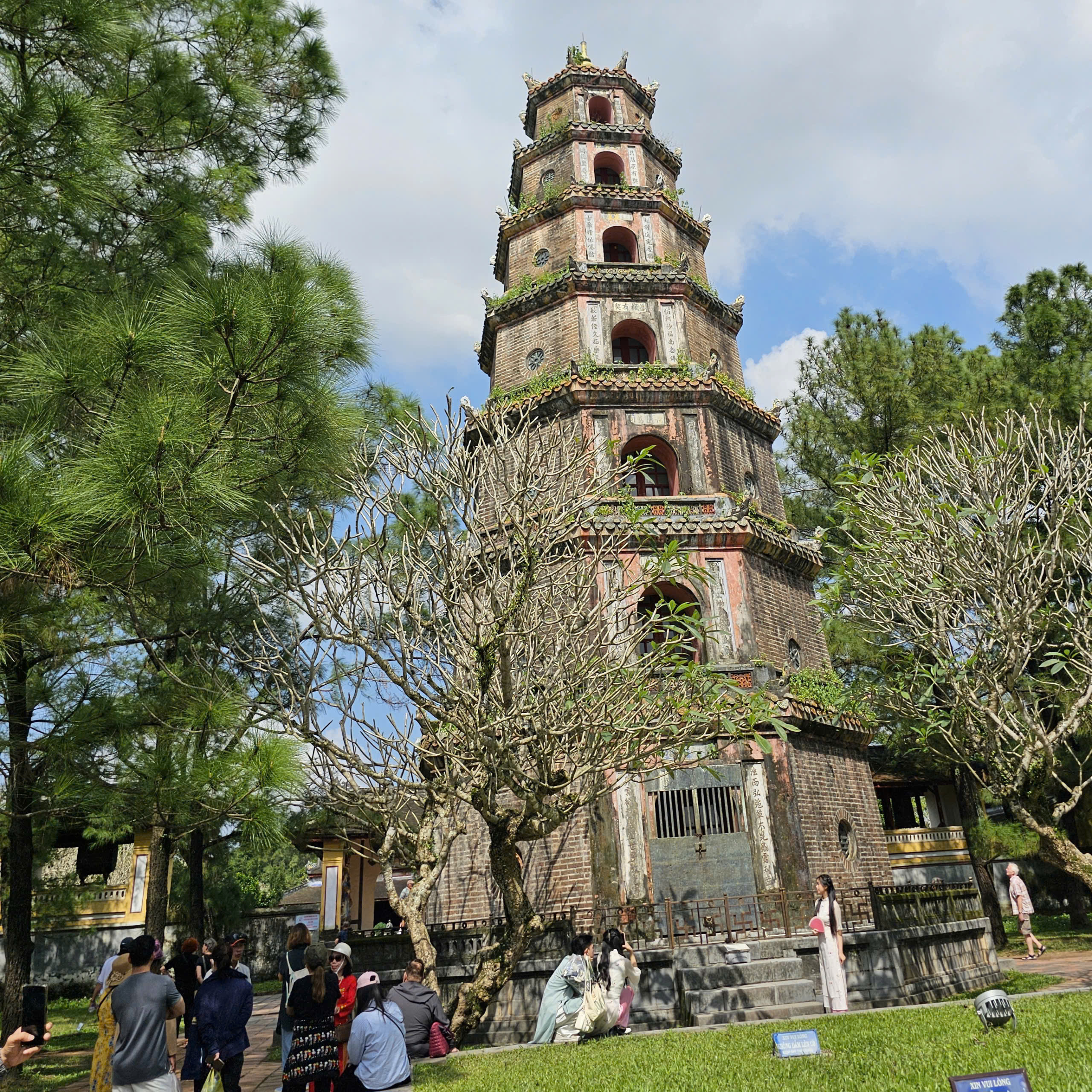 Hỗ trợ phát huy giá trị di sản ở phường Kim Long