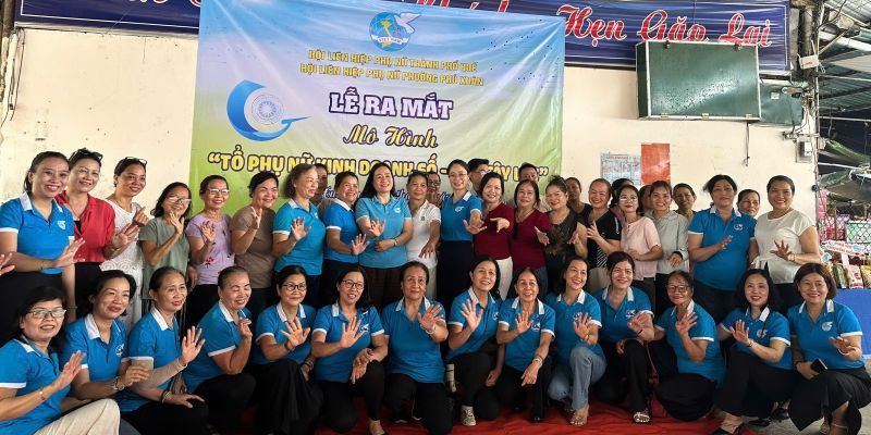 Ra mắt Tổ phụ nữ kinh doanh số tại chợ Tây Lộc