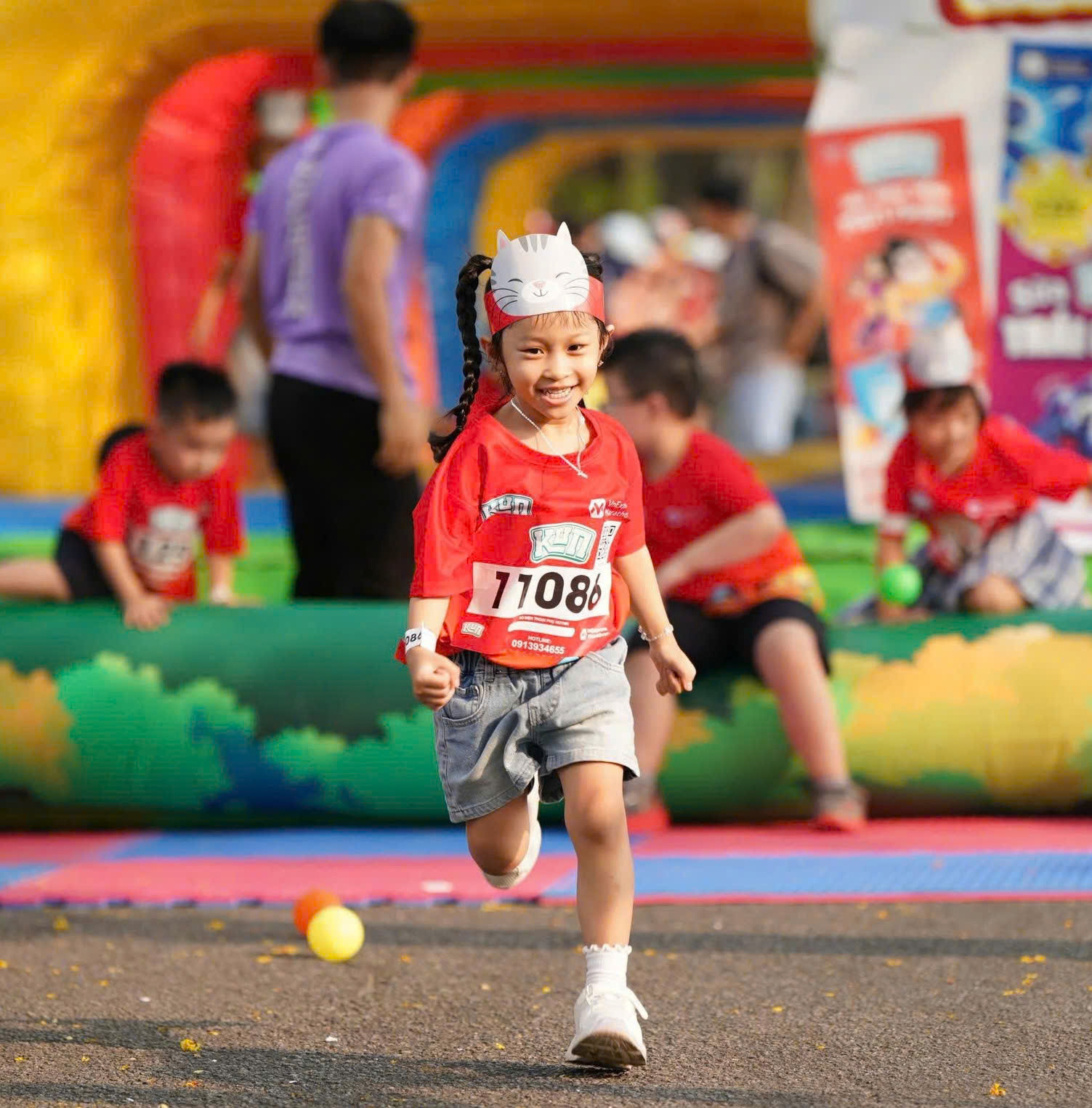 Những khoảnh khắc “cute” của các các runner “nhí” tại Kun Marathon 2026