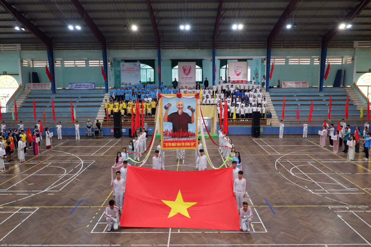 Gần 1 000 vận động viên tham gia Đại hội Thể dục thể thao Đại học Huế lần thứ VI