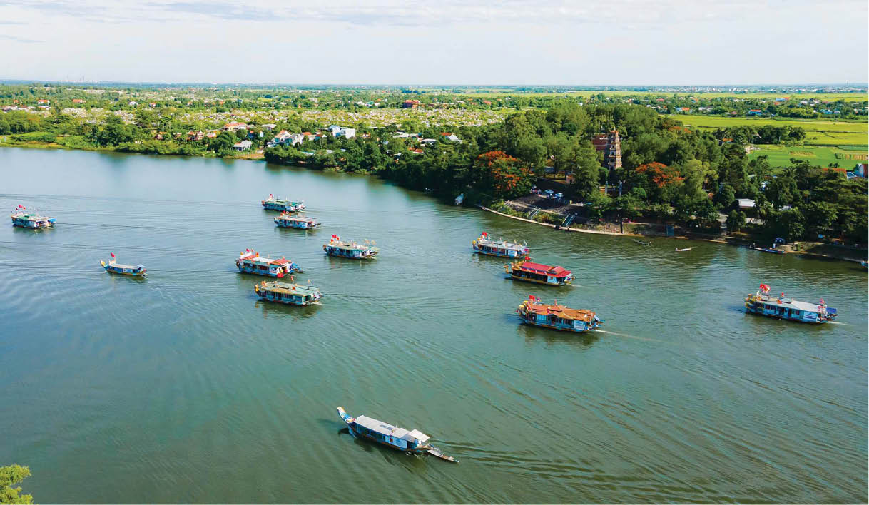 Nhìn từ vùng đất di sản Huế