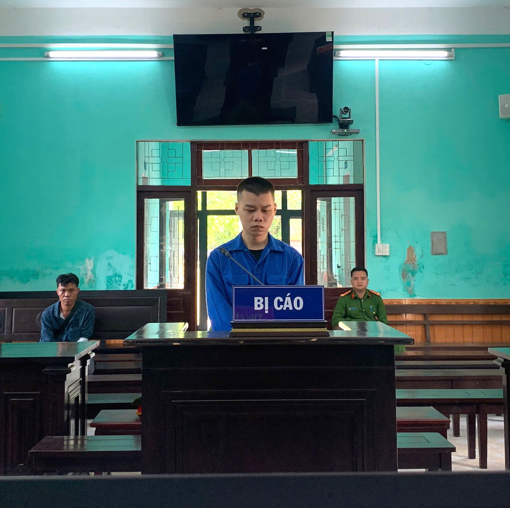 Rửa tiền cho đường dây lừa đảo, lĩnh 3 năm 6 tháng tù