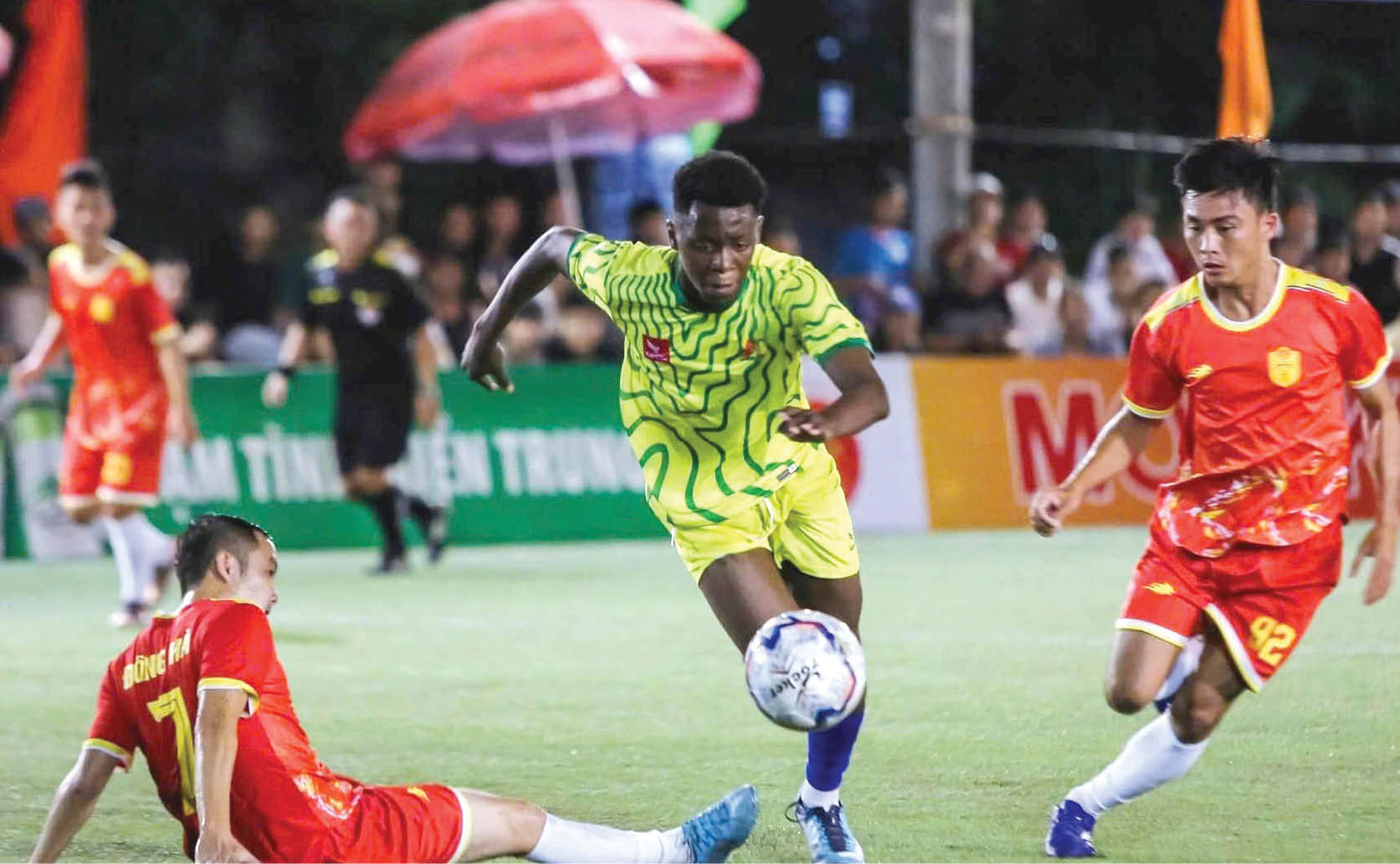 Bóng đá “phủi” Cố đô - Hiệu quả từ sức mạnh cộng hưởng