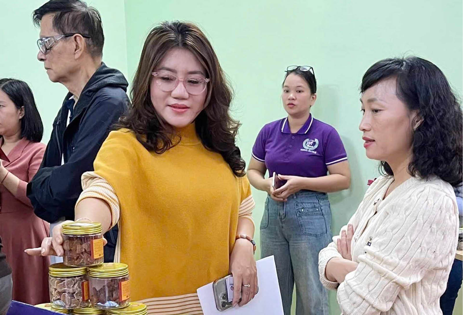 Phát triển thương hiệu các sản phẩm chủ lực địa phương