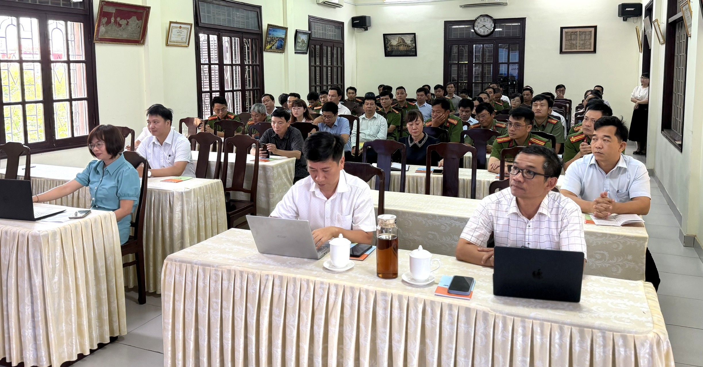 Phổ biến Luật An ninh mạng và Luật Giám định tư pháp