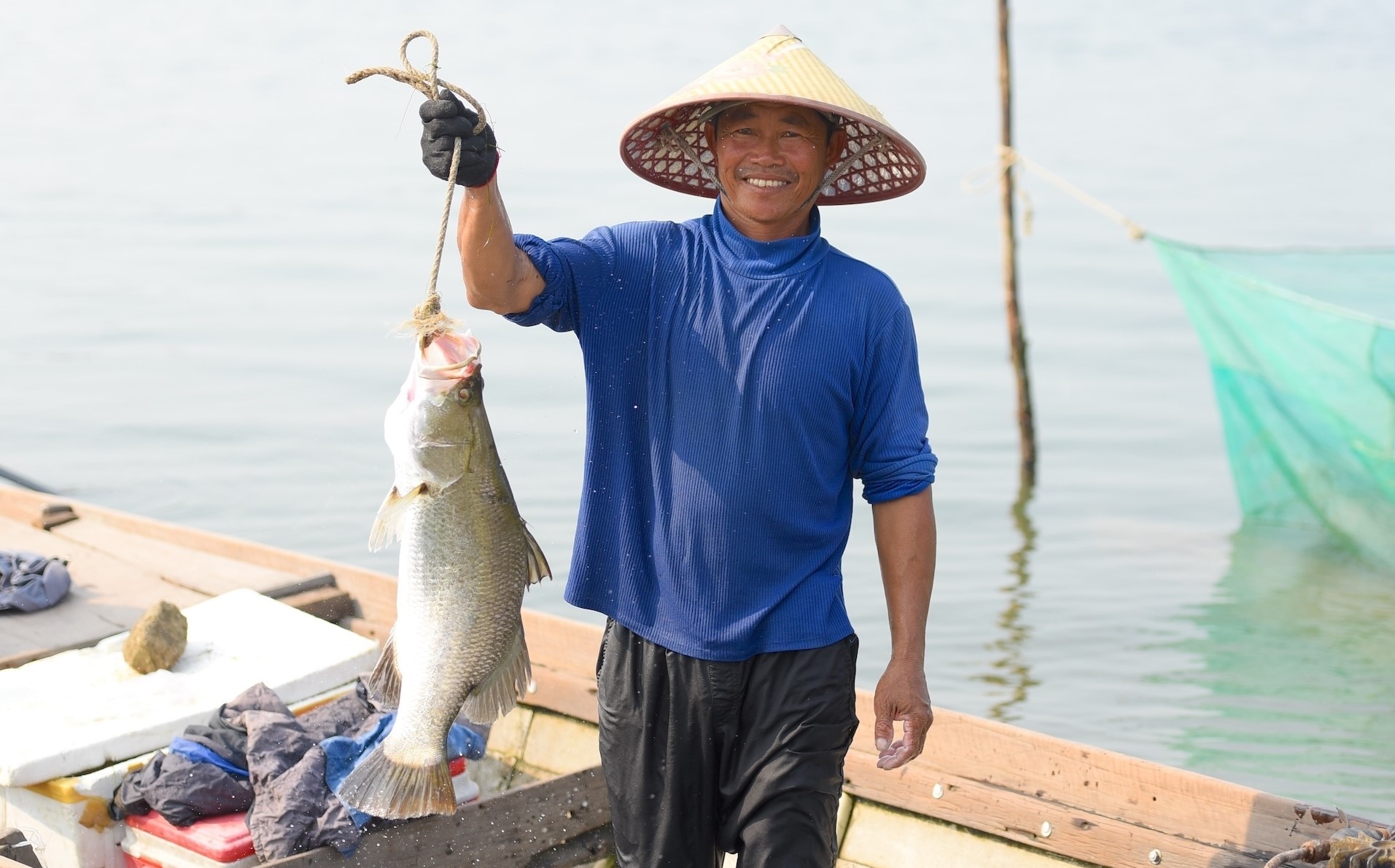 Mưu sinh nơi cửa biển