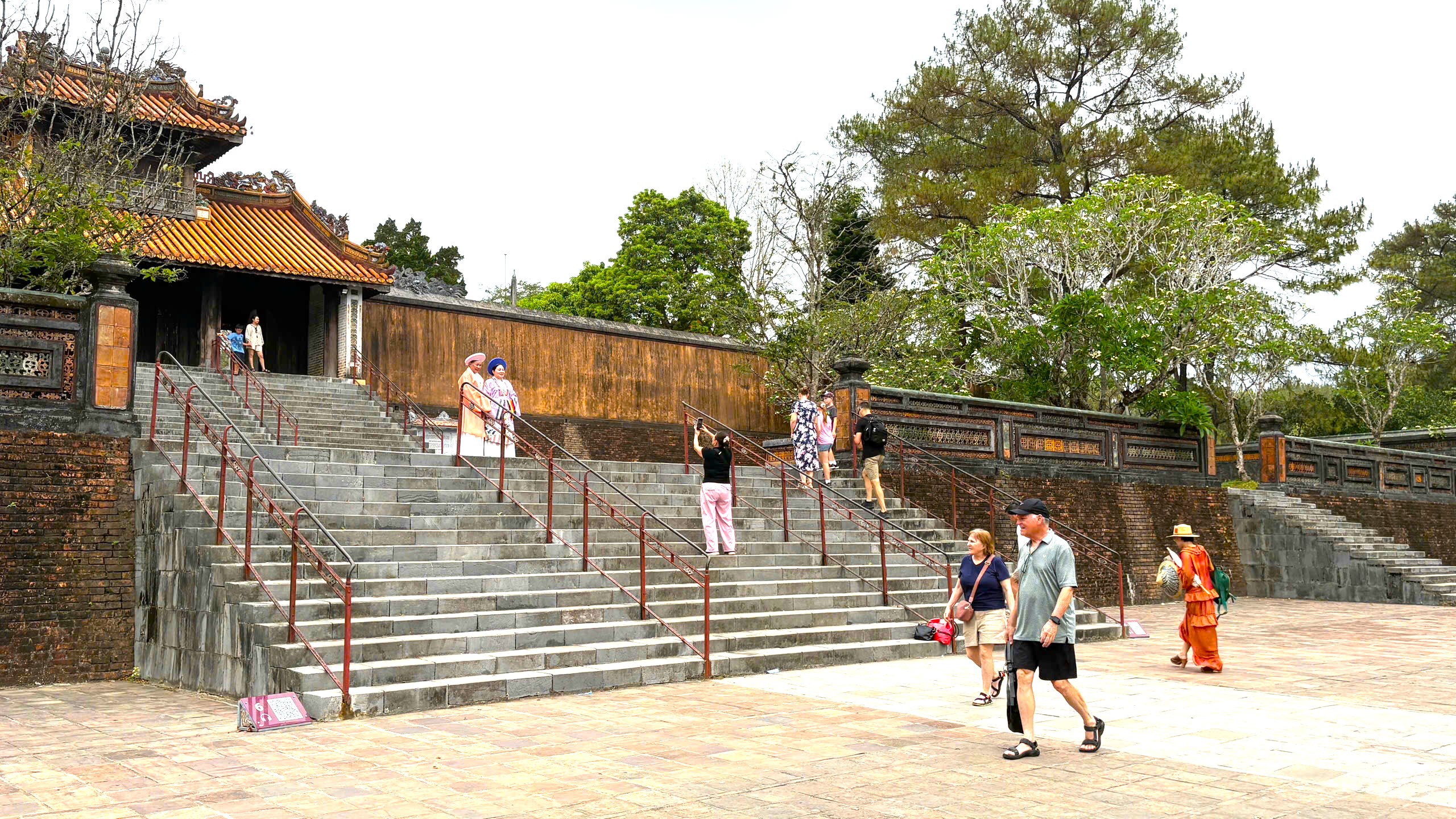 “Người gác đền” của di sản