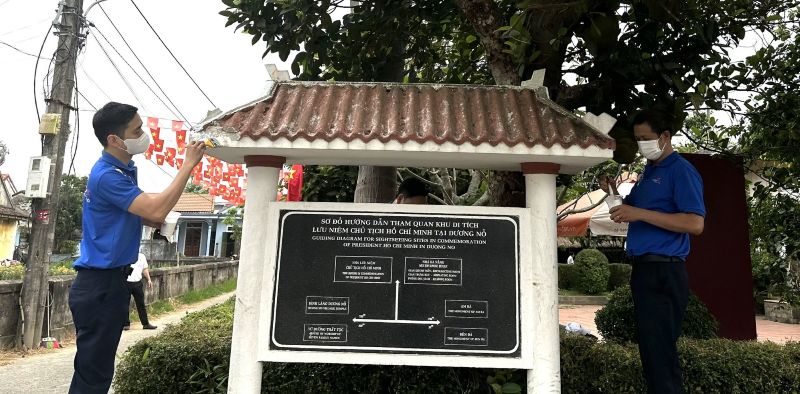 Chung tay tôn tạo Nhà lưu niệm Bác Hồ