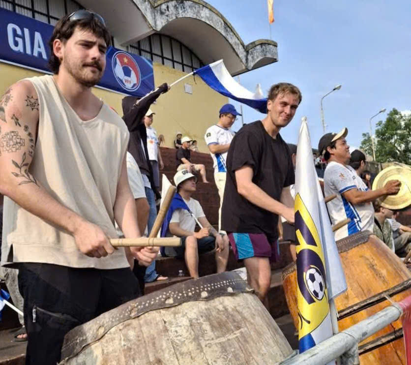 Kết thúc lượt đi, CLB Bóng đá Huế “bật” khỏi top 3