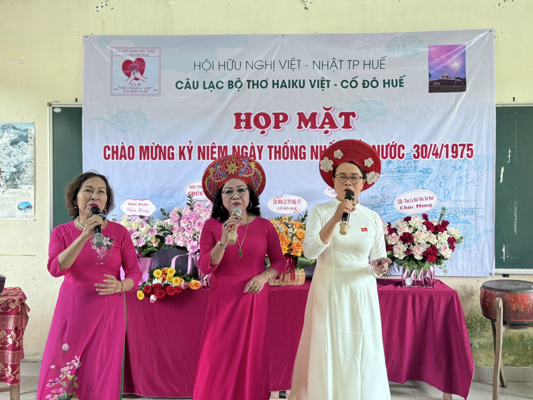 Giao lưu thơ Haiku mừng ngày non sông thống nhất