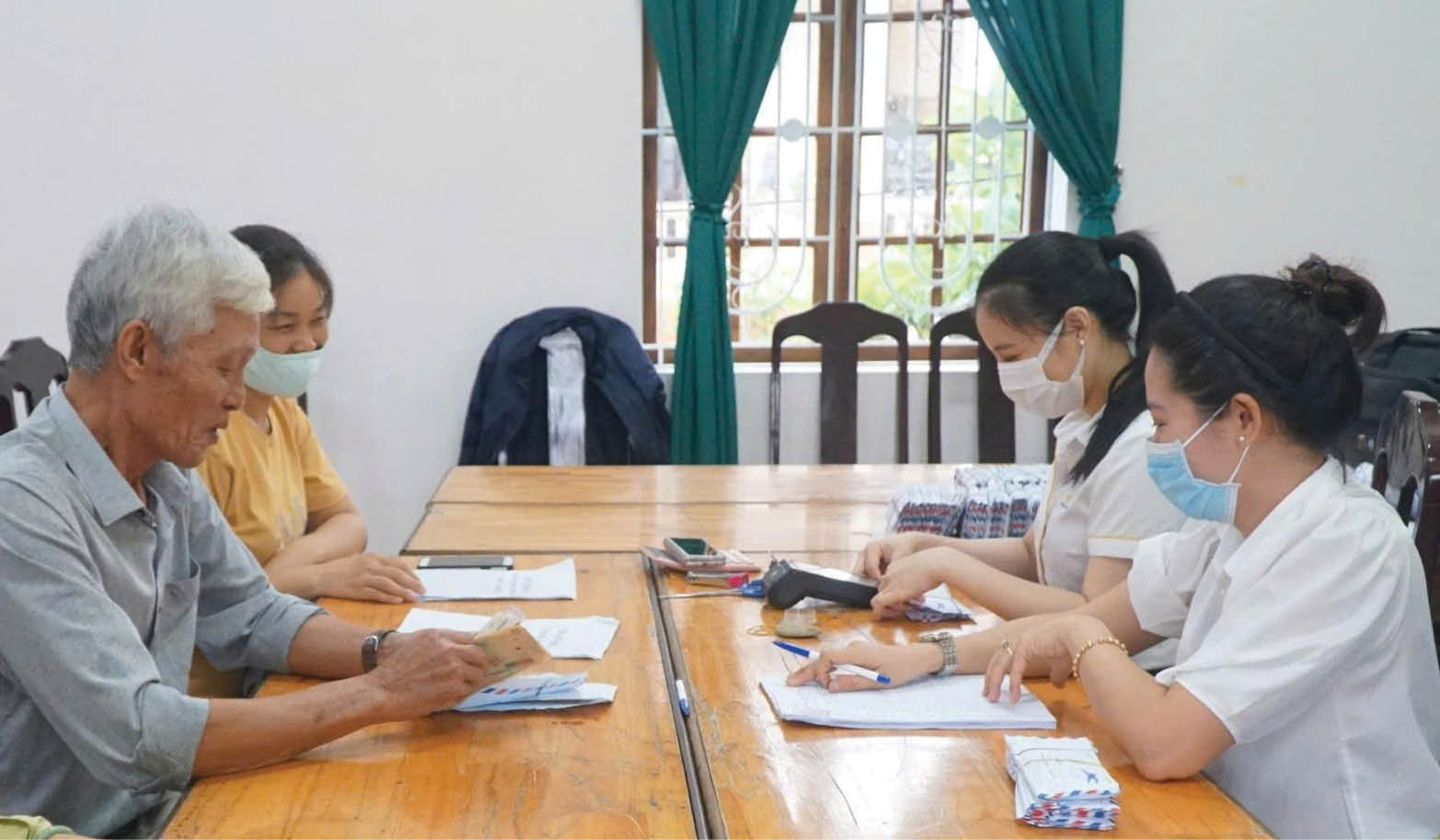 Nhiều tiện ích khi nhận, chi trả bằng tài khoản cá nhân