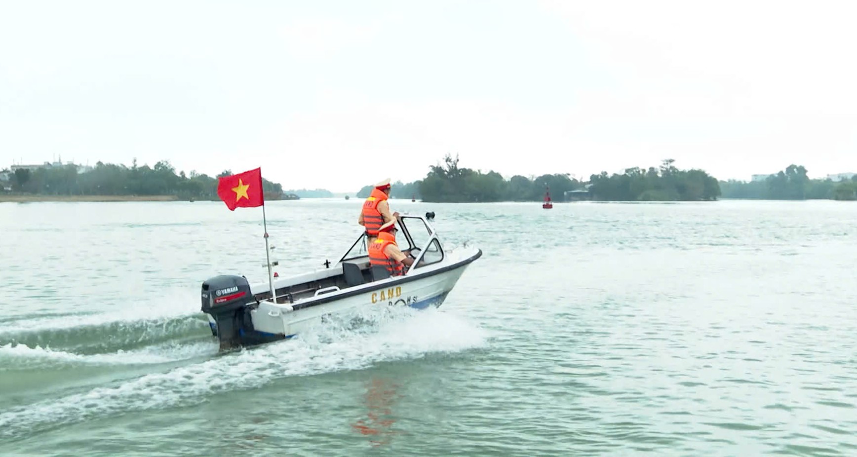 Tăng cường kiểm tra thuyền rồng sông Hương, bảo đảm an toàn du khách dịp lễ