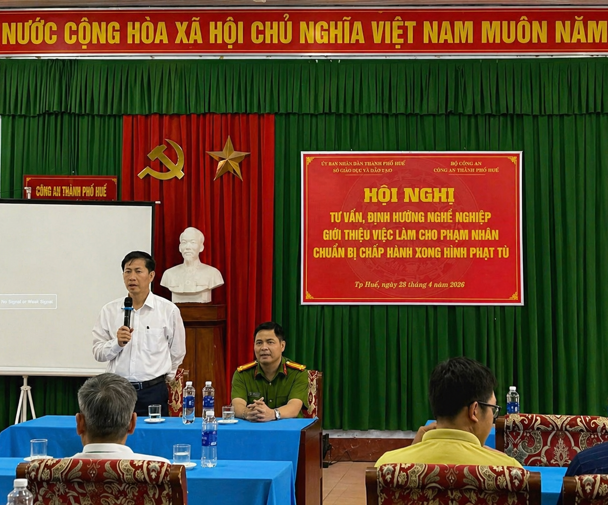 Tư vấn, định hướng nghề nghiệp cho phạm nhân sắp chấp hành xong án phạt tù