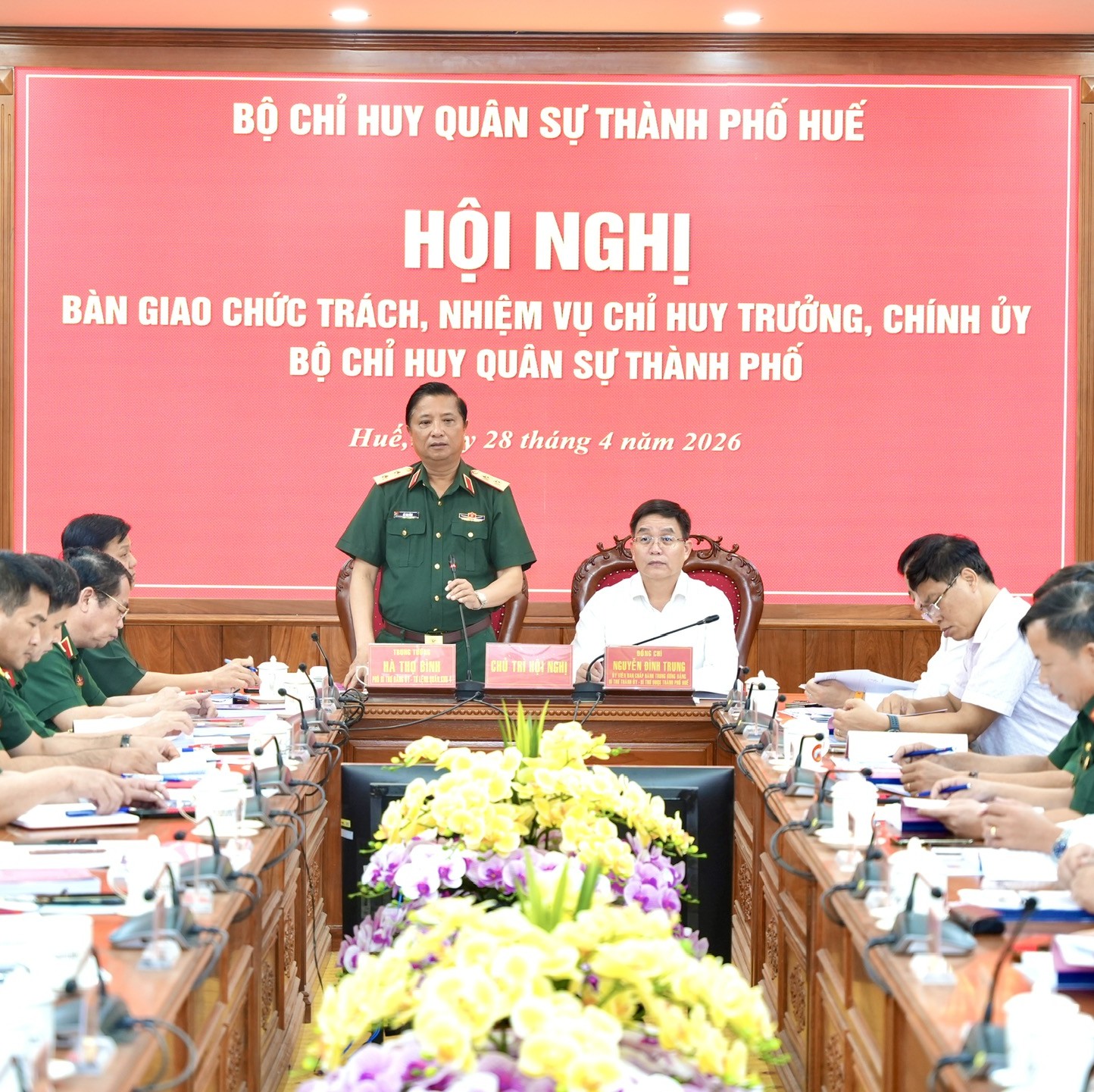 Tiếp nhận, bàn giao chức vụ Chỉ huy trưởng, Chính ủy Bộ Chỉ huy Quân sự thành phố