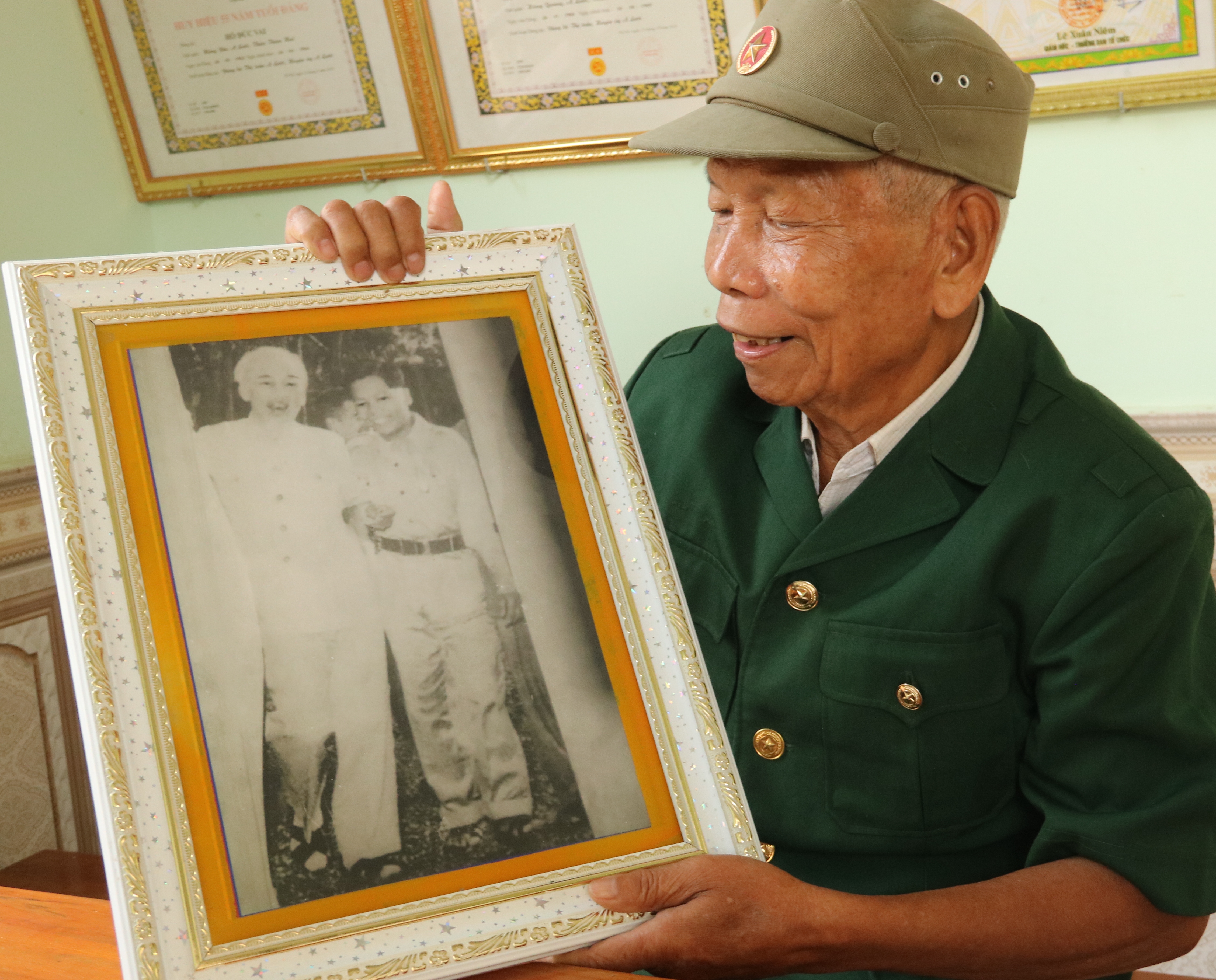 A Lưới kiên cường