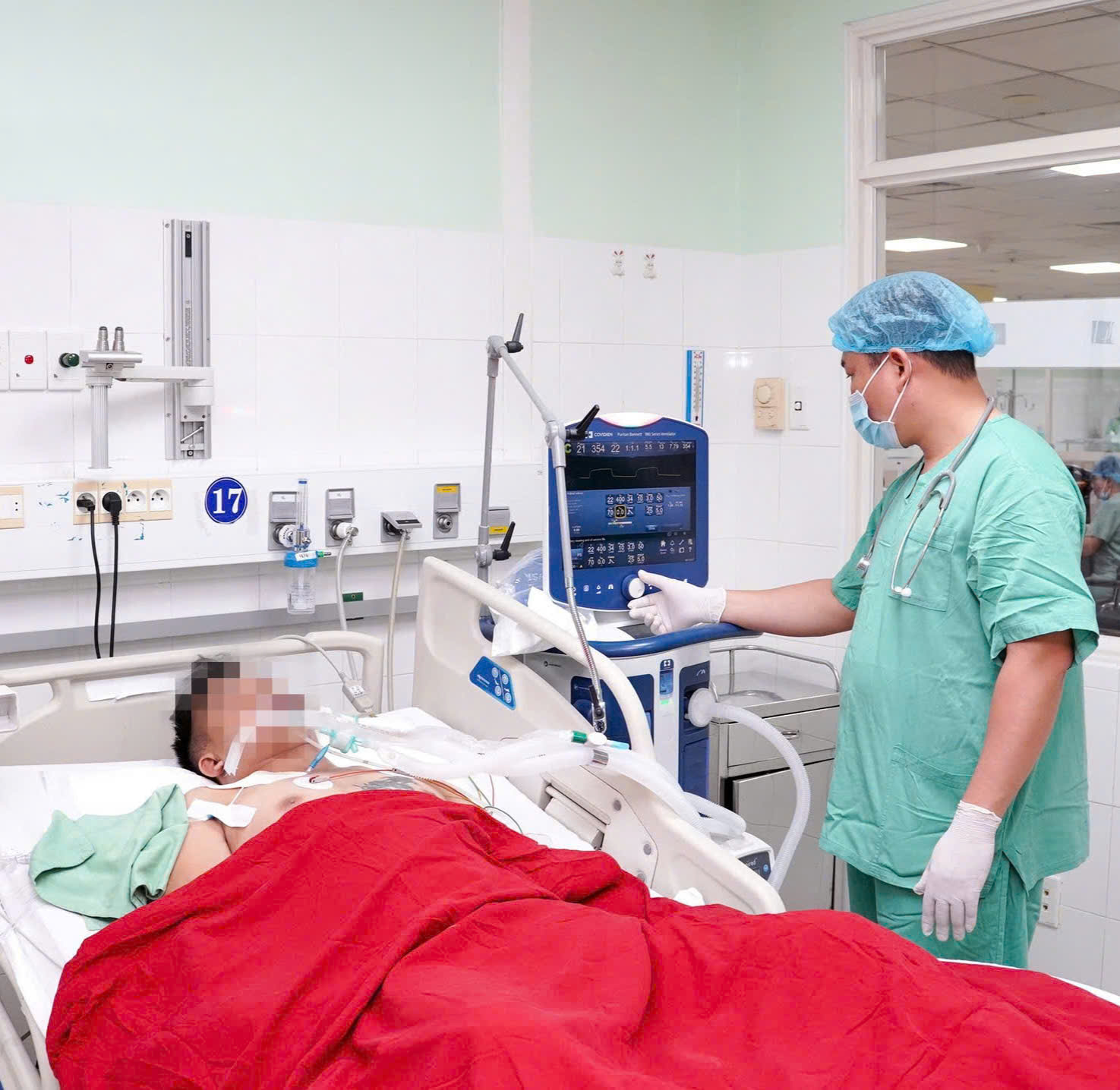 Từ một nghĩa cử hiến tạng, sáu cuộc đời được viết tiếp tại Bệnh viện Trung ương Huế