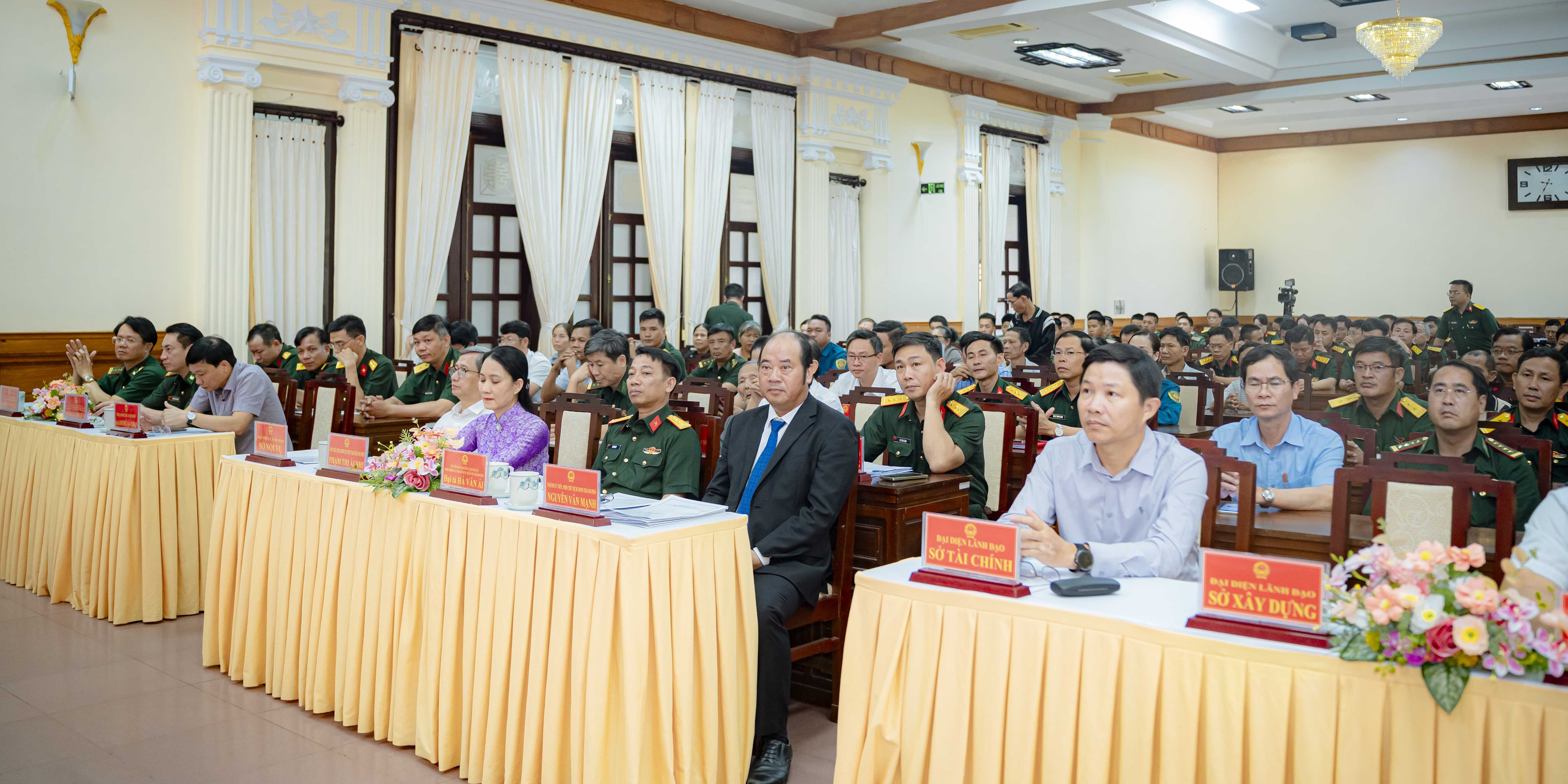 Xây mới và sửa chữa 83 nhà cho con em gia đình nhiễm chất độc hóa học