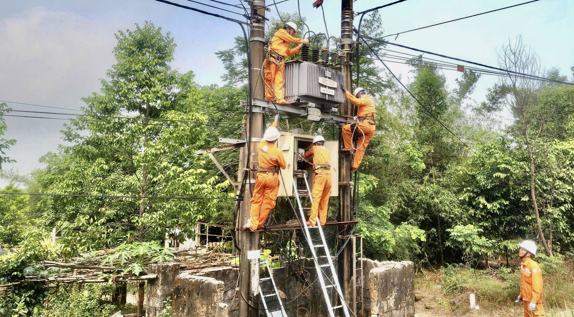 Thay đổi khung giờ tính giá điện, buổi tối là giờ cao điểm