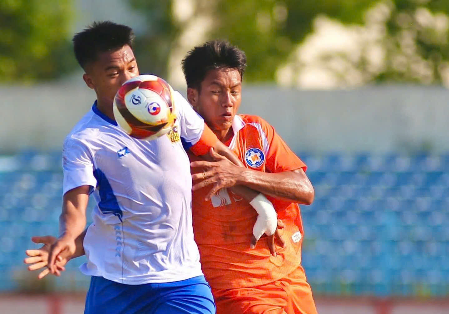 Kinh nghiệm đối đầu sức trẻ