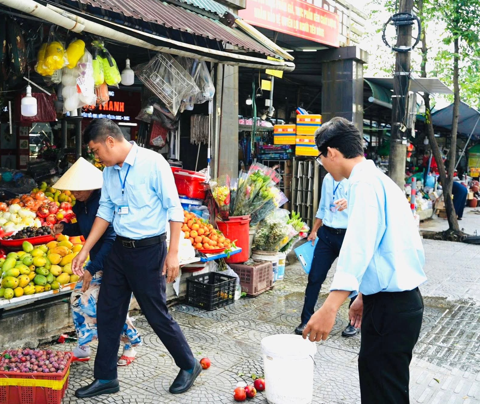 Phú Bài ra quân lập lại trật tự đô thị