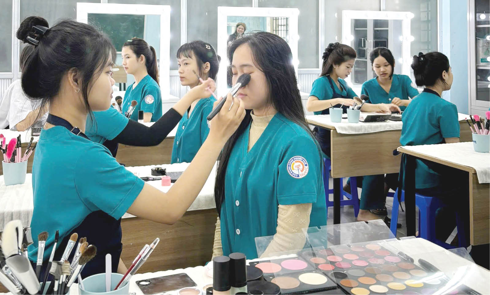 Trung học nghề Thêm lối đi sau THCS