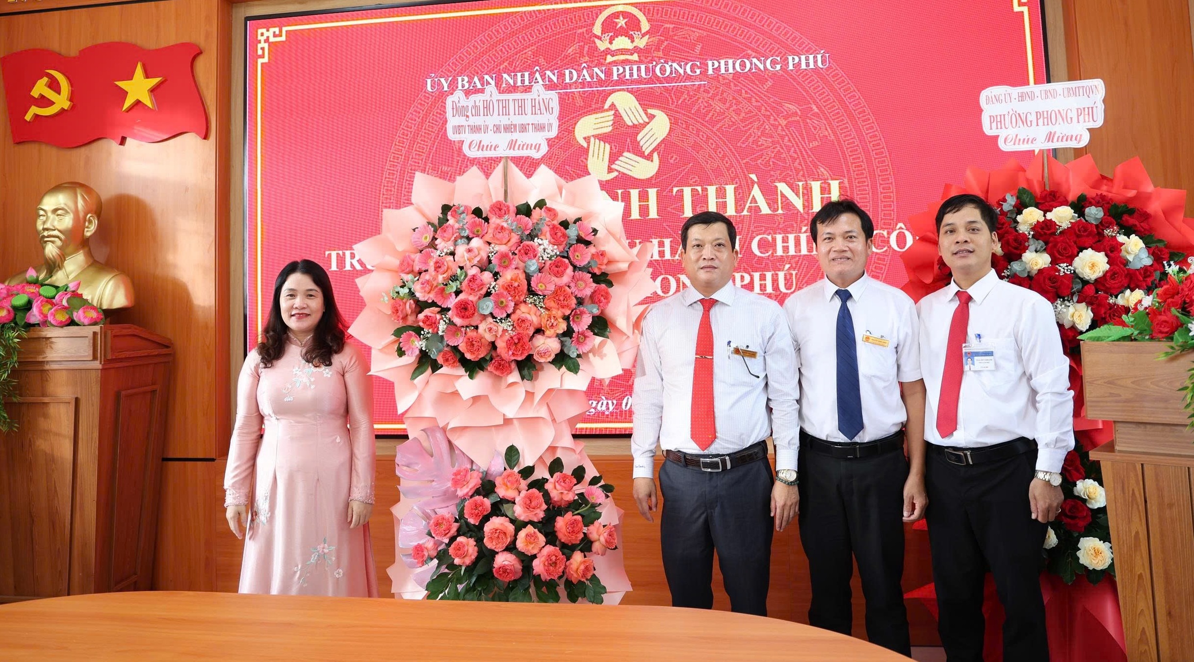 Đưa vào sử dụng Trung tâm Phục vụ hành chính công phường Phong Phú