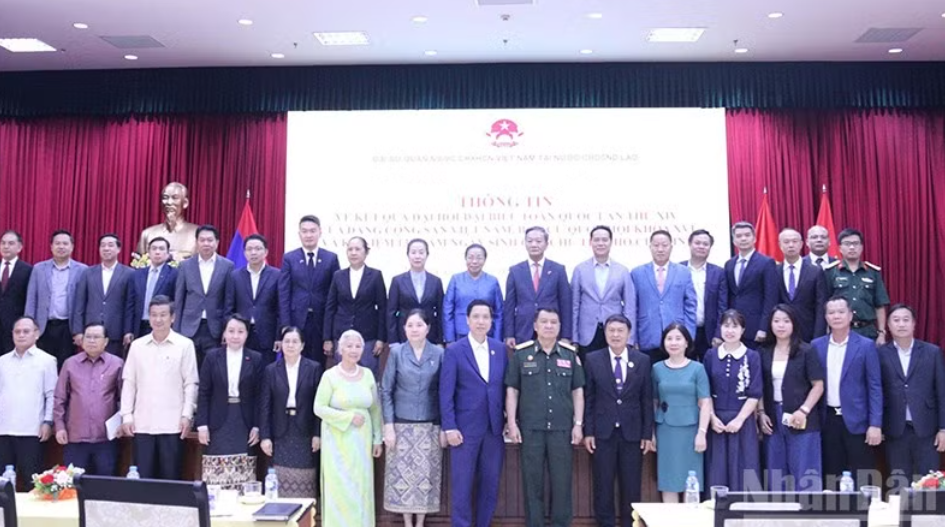 Triển lãm số kỷ niệm 136 năm Ngày sinh Chủ tịch Hồ Chí Minh tại Lào