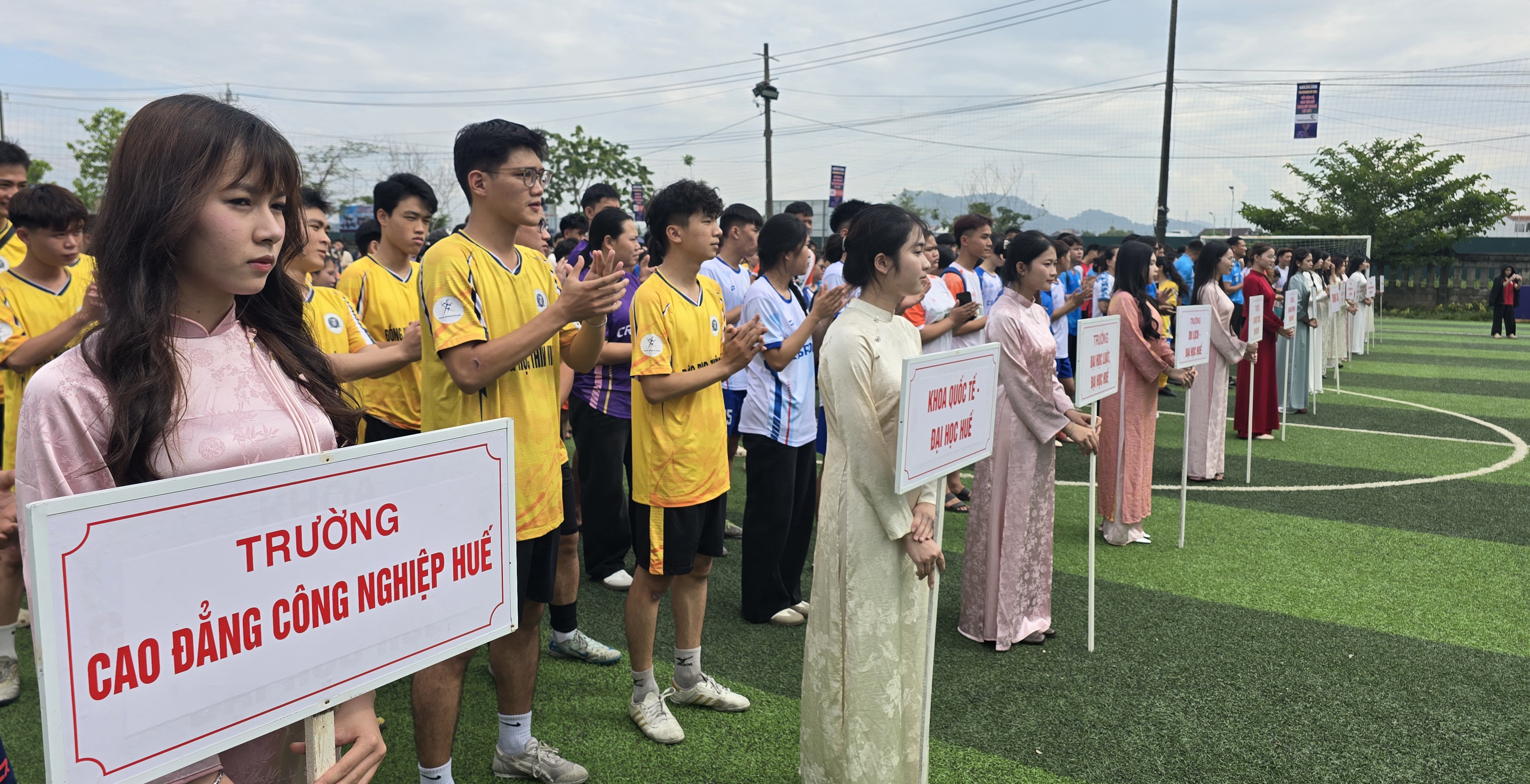 21 đội bóng tranh tài tại Giải Bóng đá sinh viên Huế năm 2026