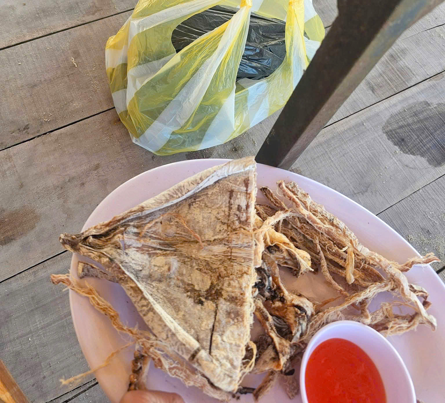 Sẽ xác minh, kiểm tra tình trạng buôn bán mực không rõ nguồn gốc