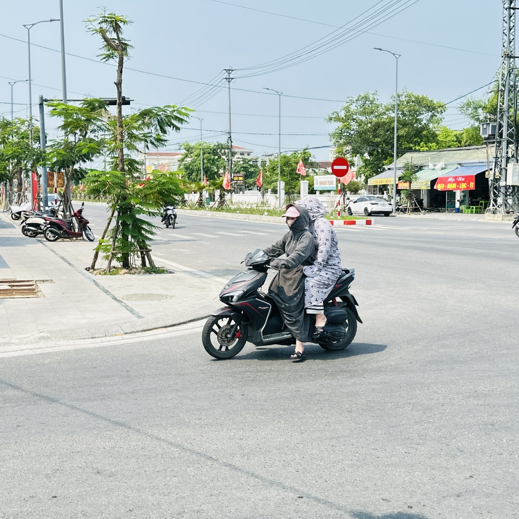 Nắng nóng duy trì từ 35 - 37 độ C