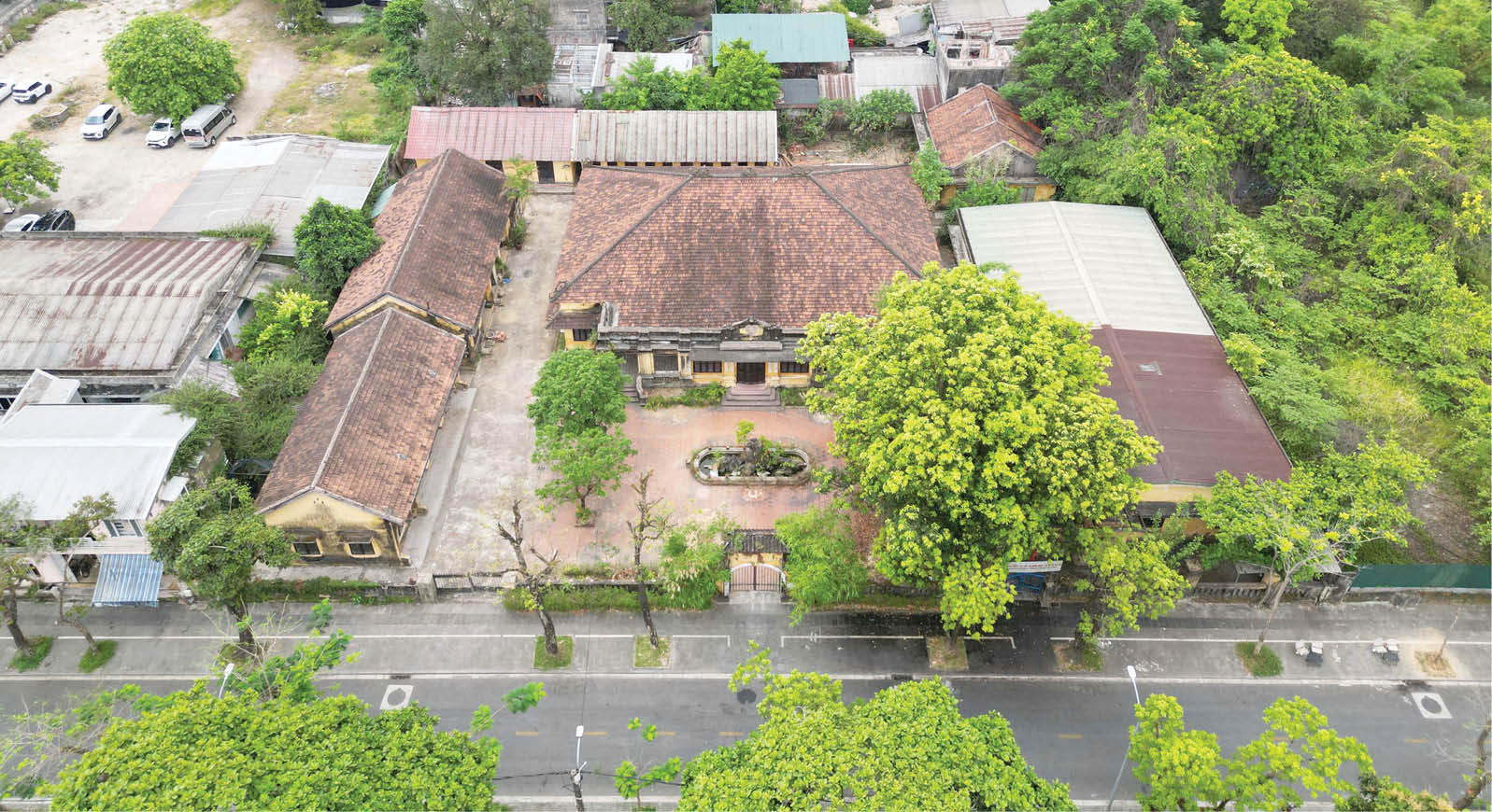 Phủ Phụ Chính và Khâm Thiên Giám được xếp hạng di tích quốc gia