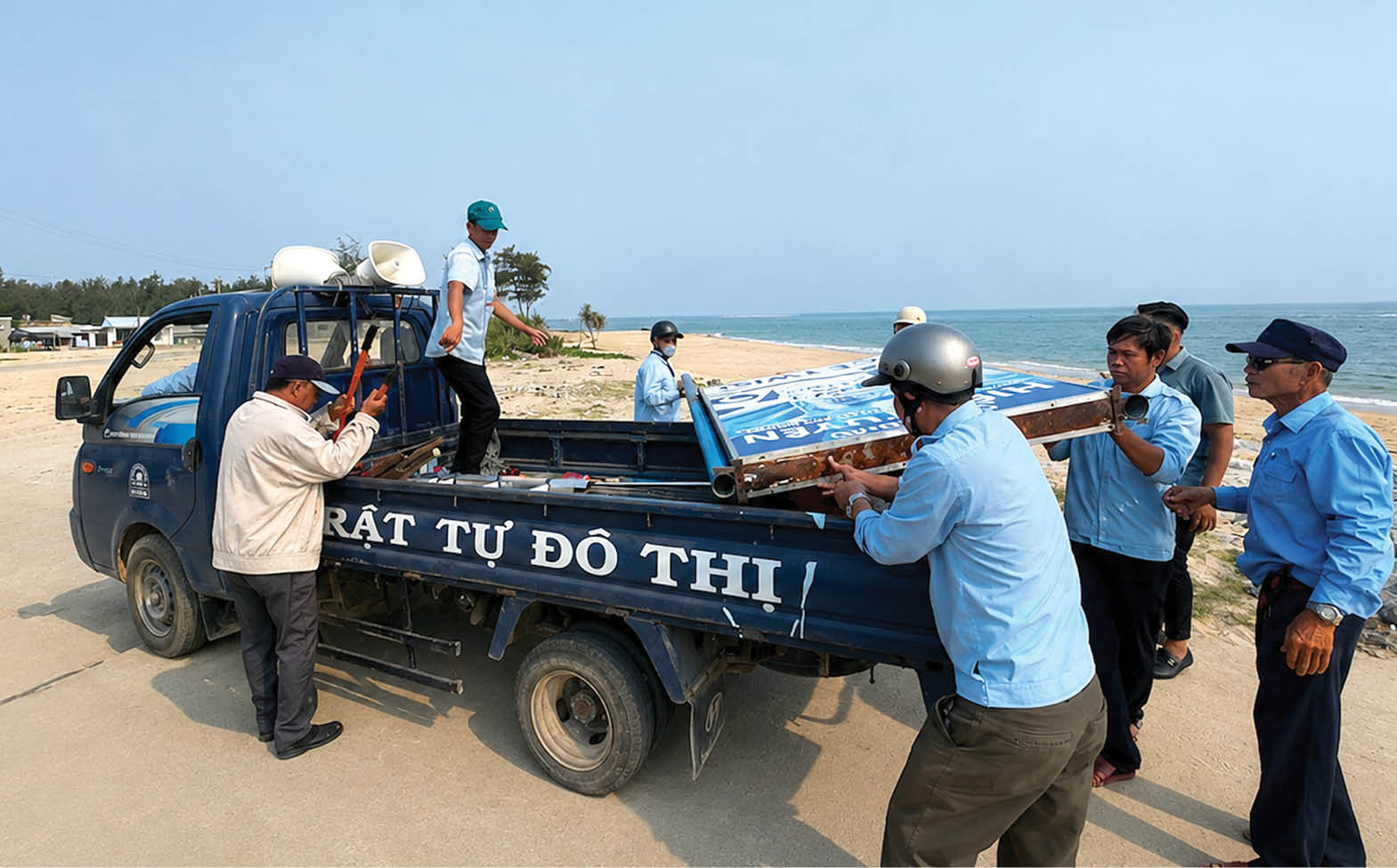 Trả lại không gian công cộng ven biển Thuận An