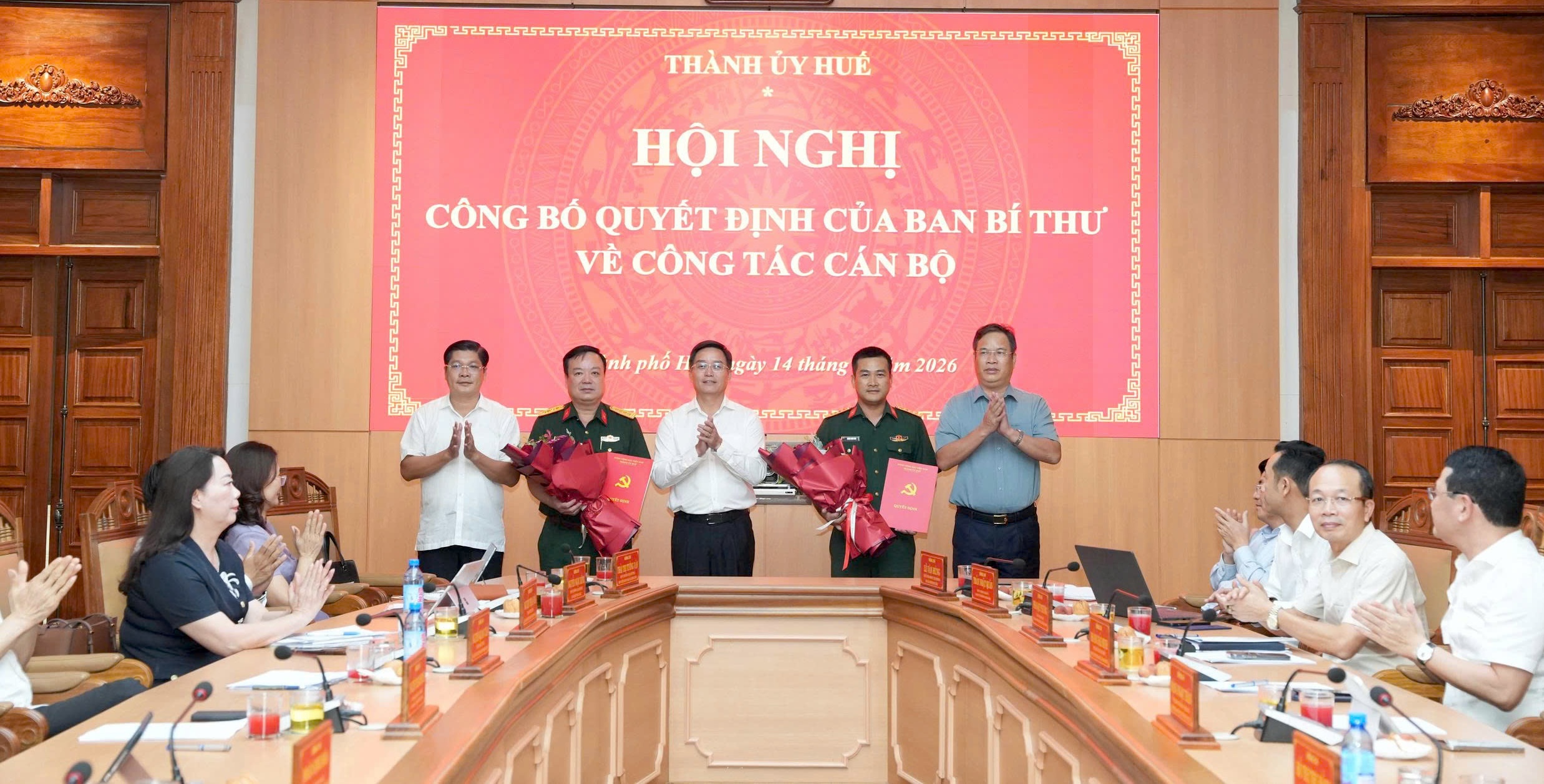 Công bố quyết định của Ban Bí thư Trung ương Đảng về công tác cán bộ