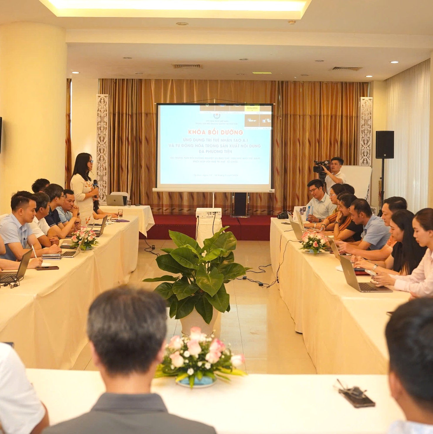 Đào tạo kỹ năng ứng dụng AI và tự động hóa trong sản xuất đa phương tiện cho đội ngũ làm báo