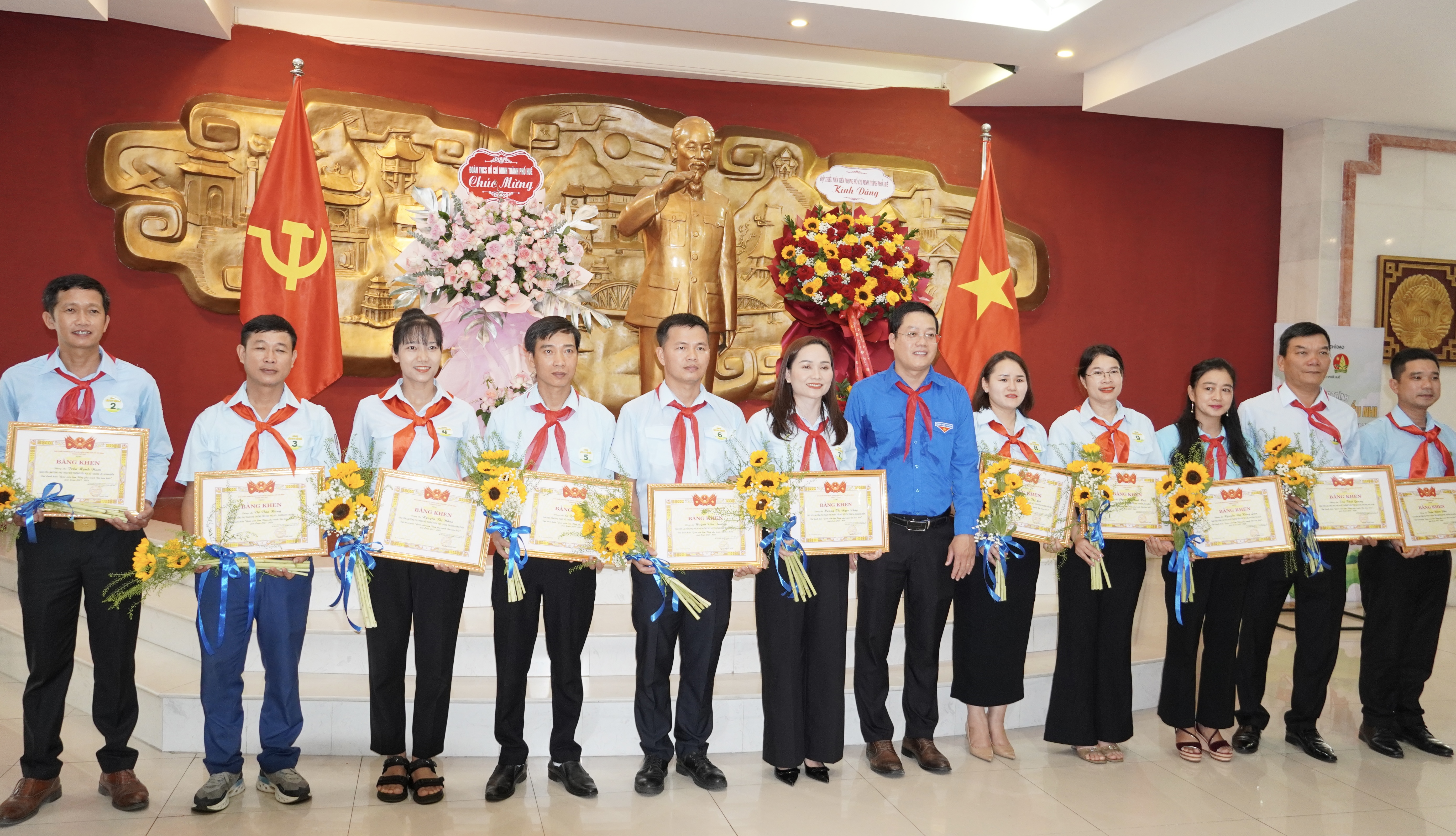 Tuyên dương 42 giáo viên Tổng phụ trách Đội giỏi và 43 thiếu nhi tiêu biểu